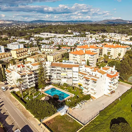 2-bed With Pool, Close To Golf & Marina